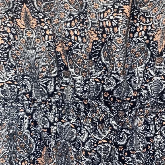 Chic Paisley Long Sleeve Romper - Picture 3 of 8